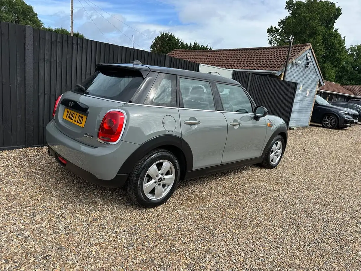 2016-mini-cooper-15-cooper-ss-hatchback-5d-auto-big-3