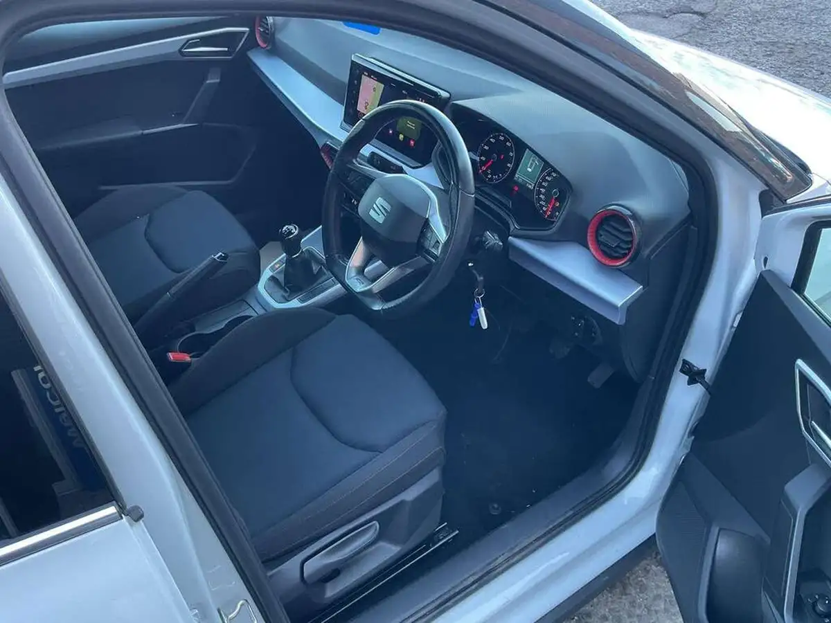 2022-seat-arona-10-tsi-fr-big-6