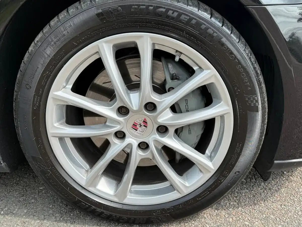 2016-porsche-panamera-40-v8-4s-diesel-big-13