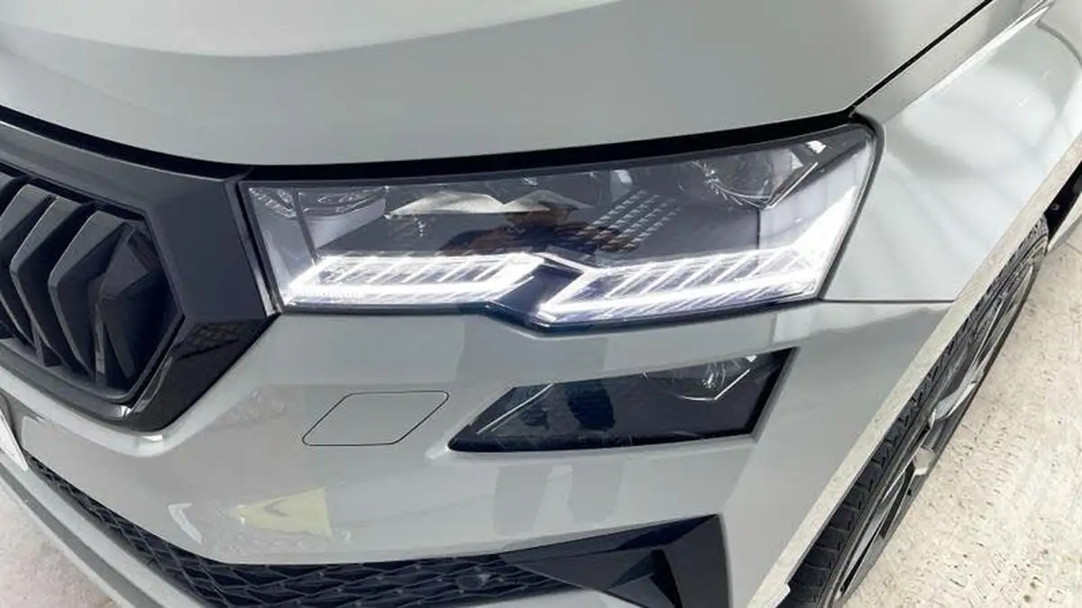 2023-skoda-karoq-15-tsi-sportline-dsg-big-39