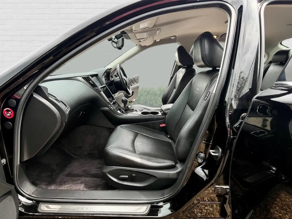 2014-infiniti-q50-22td-premium-auto-big-13