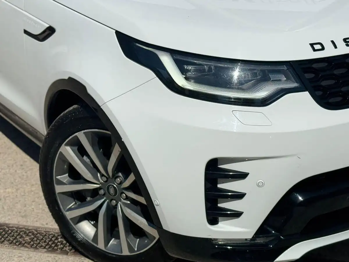 2021-land-rover-discovery-30-d300-r-dynamic-se-big-36