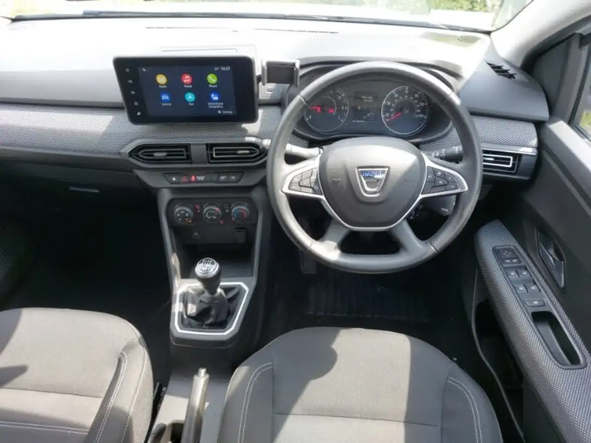 2022-dacia-sandero-10-tce-comfort-90bhp-big-6