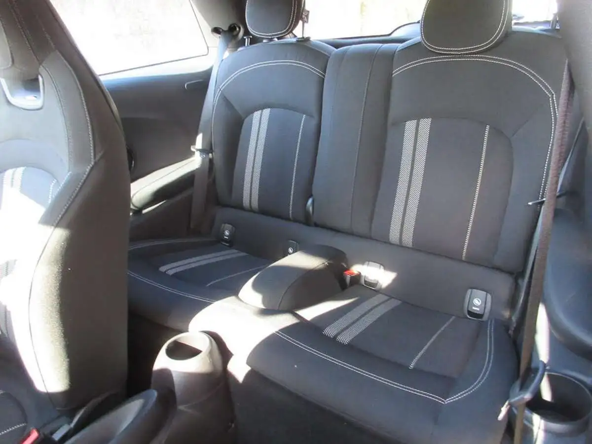 2019-mini-cooper-15-cooper-sport-hatchback-3d-big-11