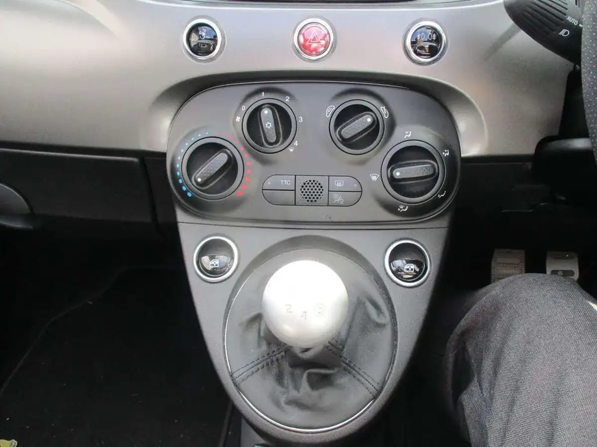 2022-abarth-595c-14-tjet-165ps-big-8