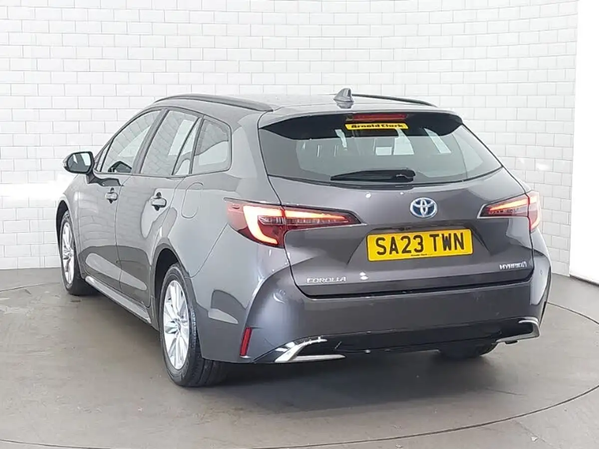 2023-toyota-corolla-18-vvt-i-icon-138bhp-touring-sports-5d-big-1
