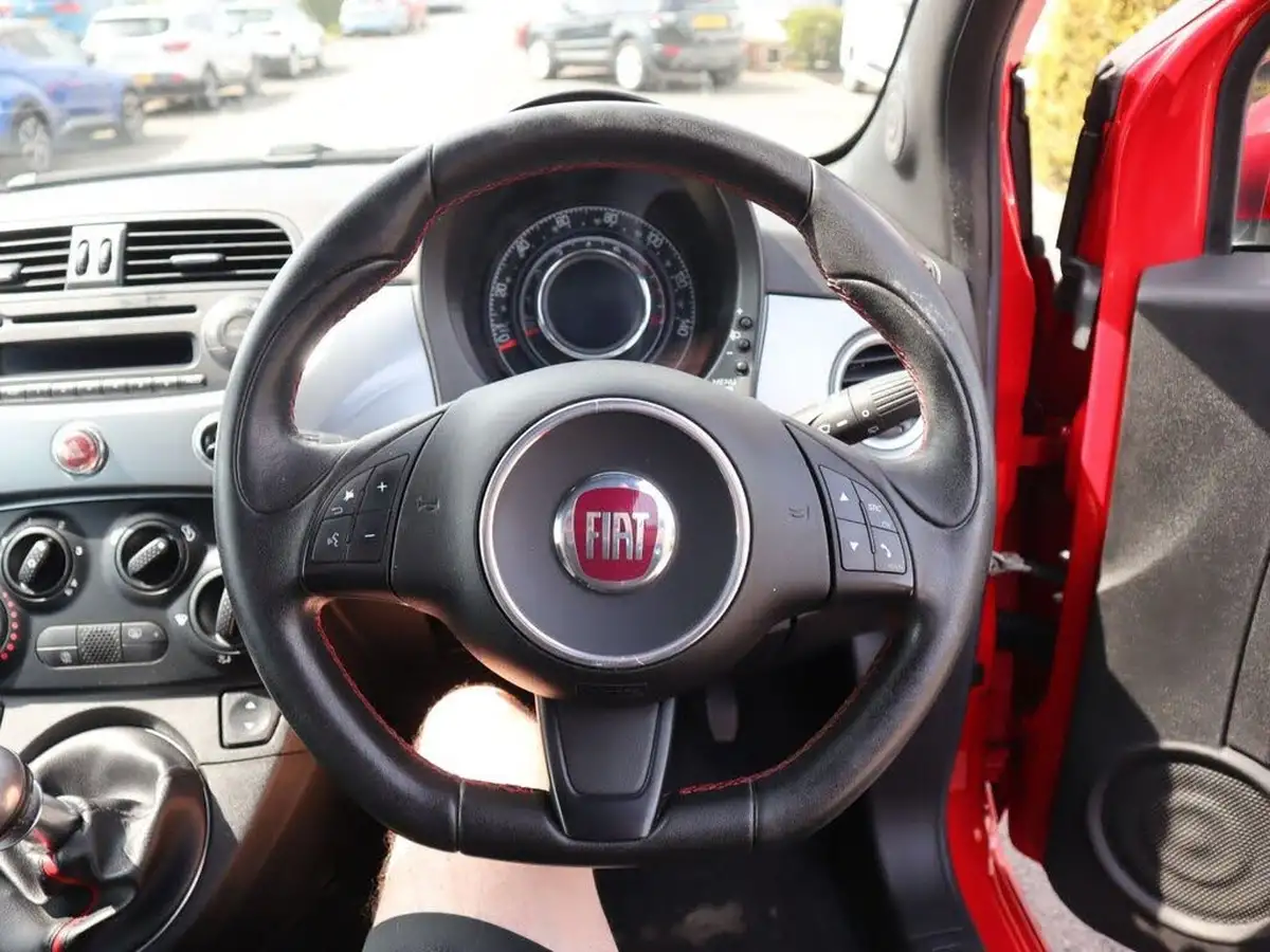 2014-fiat-500-12-s-big-29