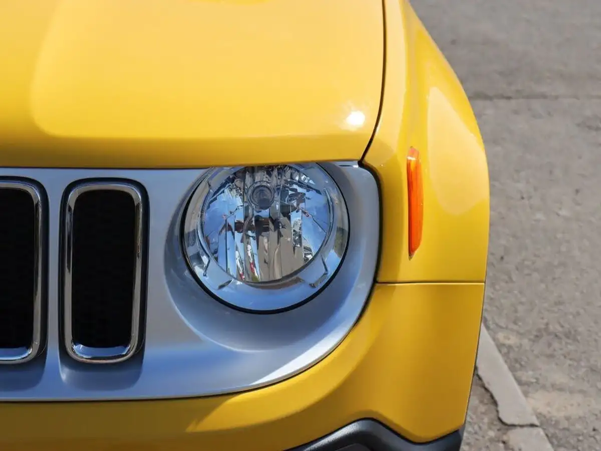 2015-jeep-renegade-20td-limited-auto-big-13