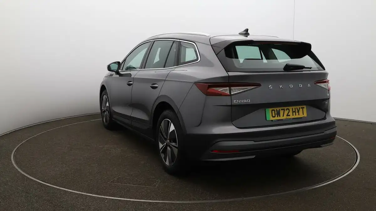 2022-skoda-enyaq-e-60-big-61