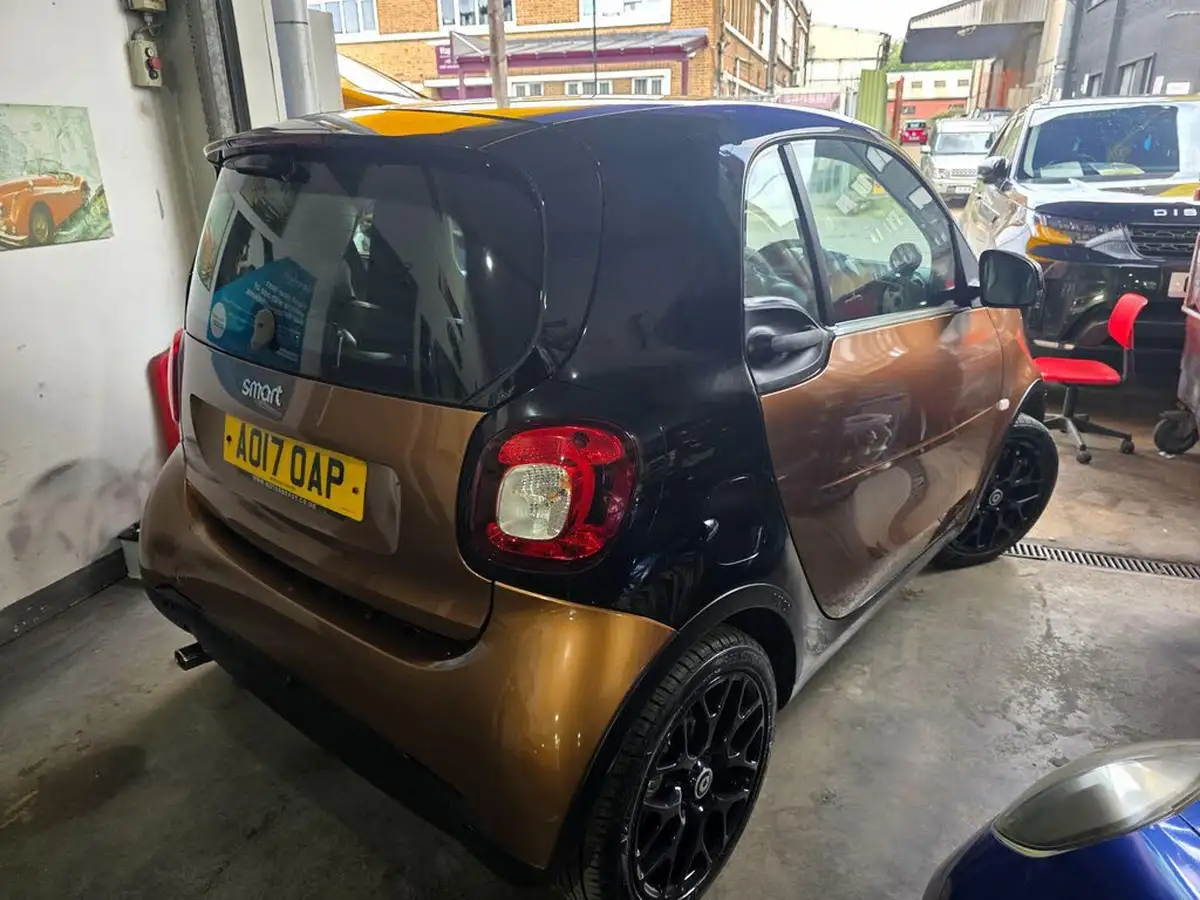 2017-smart-fortwo-09-prime-sport-90bhp-premiumss-coupe-twinamic-big-14