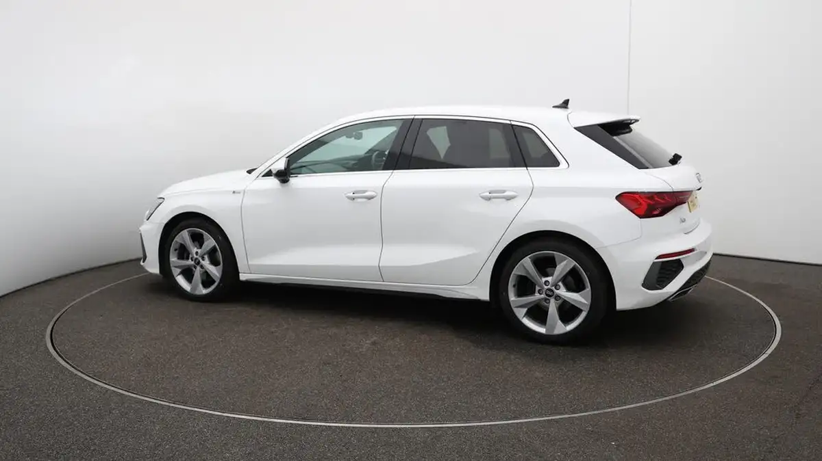 2021-audi-a3-15-35-tfsi-s-line-sportback-5d-big-33