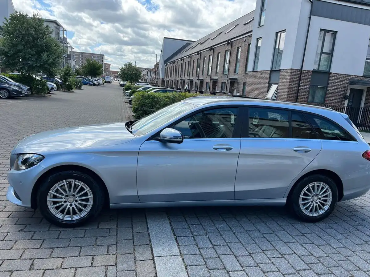 2015-mercedes-benz-c-class-20-c200-se-184ps-executivess-estate-5d-7g-tronic-plus-big-8