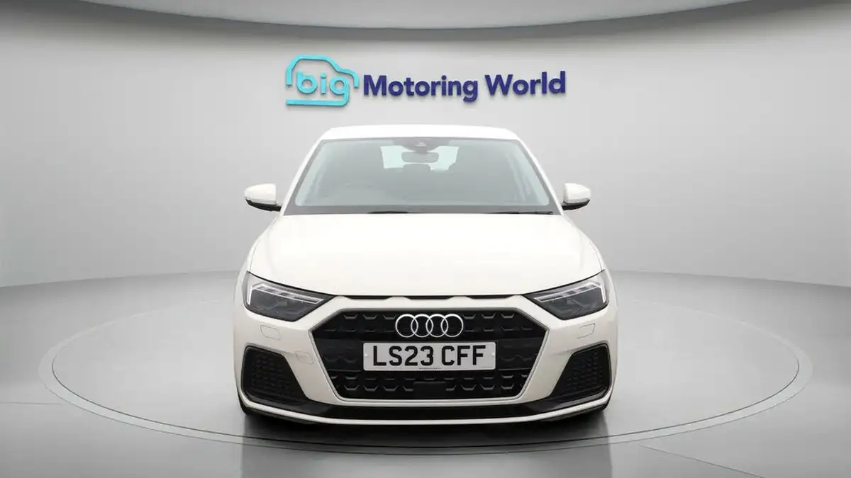2023-audi-a1-10-30-tfsi-sport-s-tronic-big-2