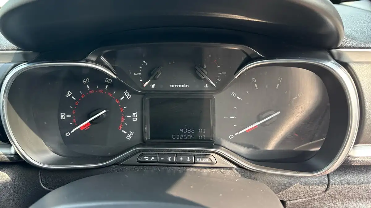 2019-citroen-c3-12-puretech-flair-82ps-ss-big-12