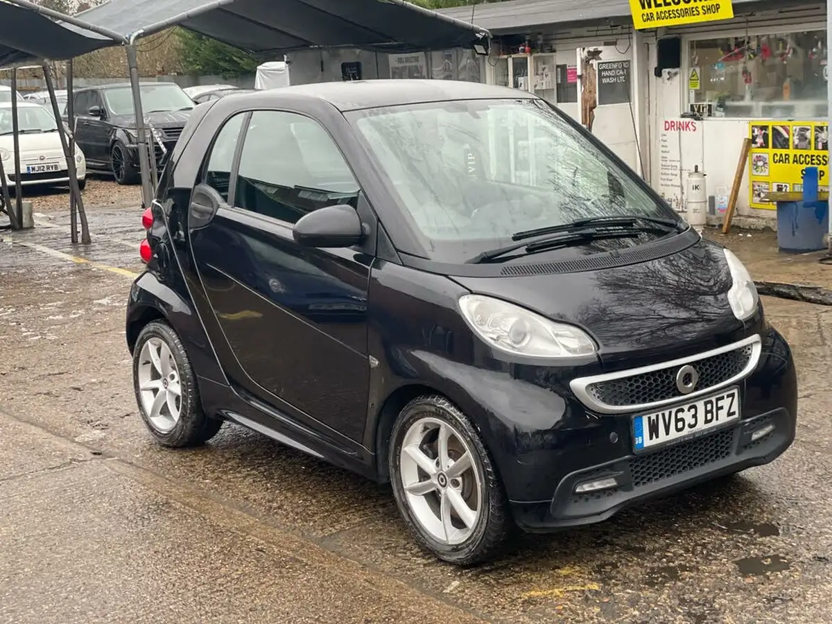 2014-smart-fortwo-10-edition-21-coupe-big-0