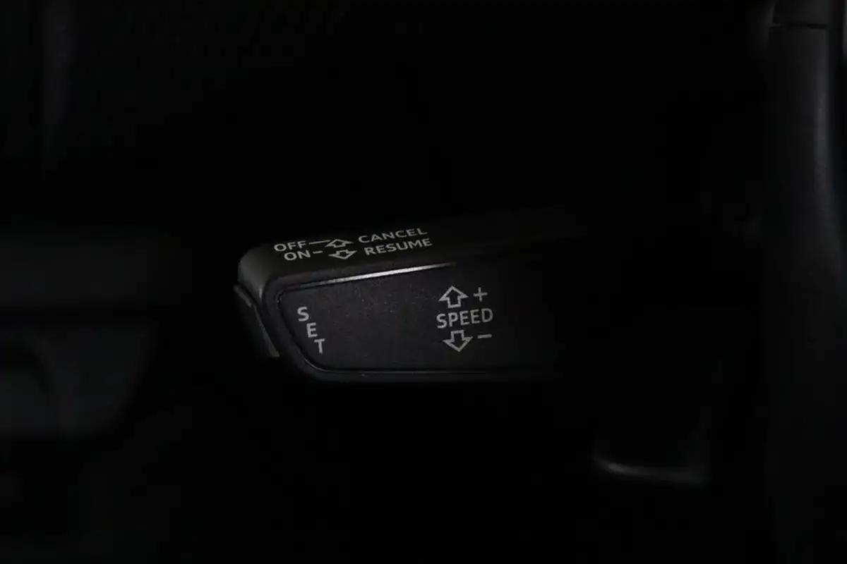 2020-audi-a1-10-25-tfsi-technik-big-21