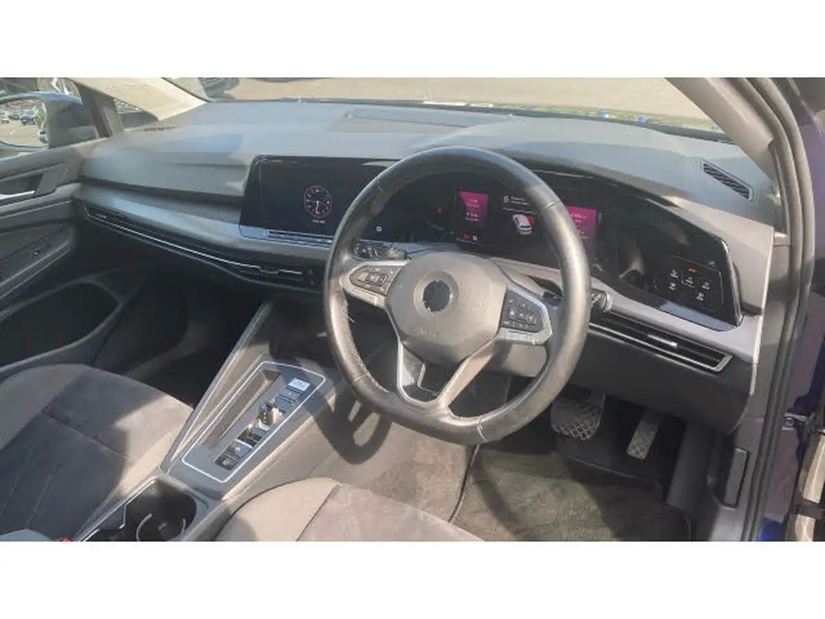 2021-volkswagen-golf-15-etsi-style-130ps-hatchback-big-10