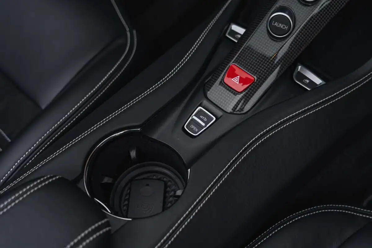 2015-ferrari-california-39-t-big-53