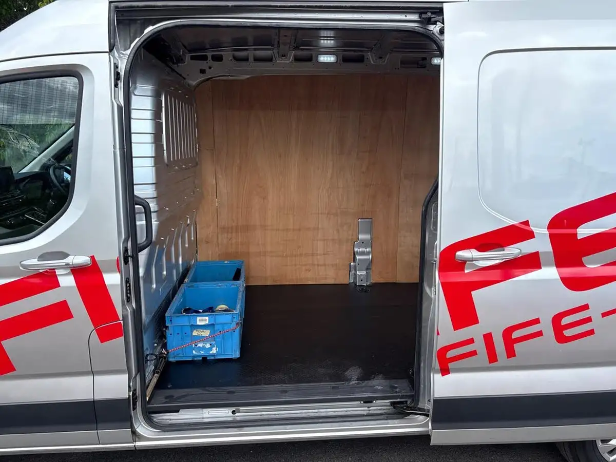 2022-maxus-deliver-9-20tdi-l3h2-lux-big-21