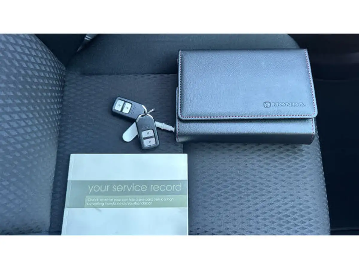 2019-honda-jazz-13-i-vtec-ex-navi-cvt-big-20