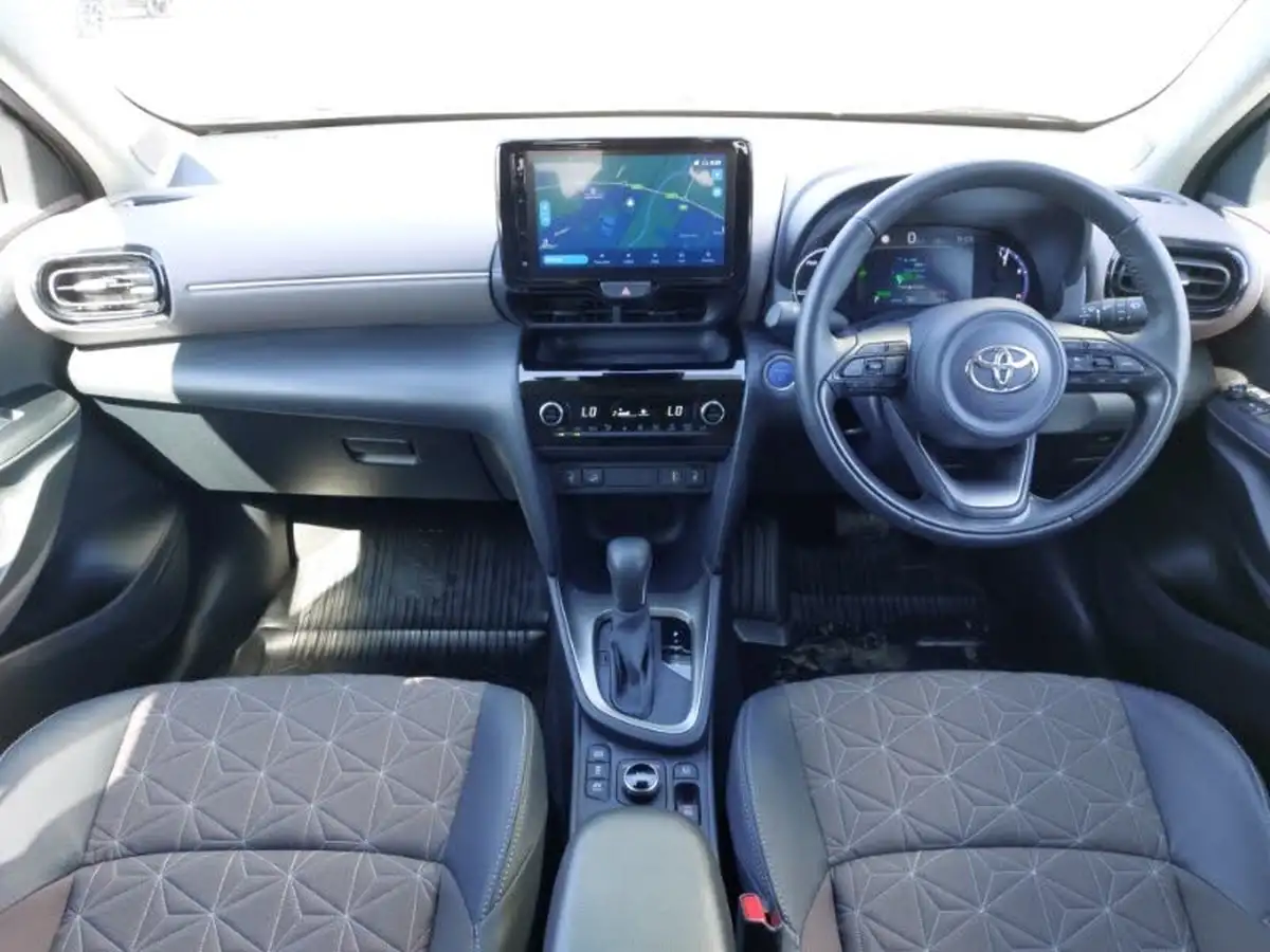 2024-toyota-yaris-cross-15-vvt-i-excel-awd-i-big-2