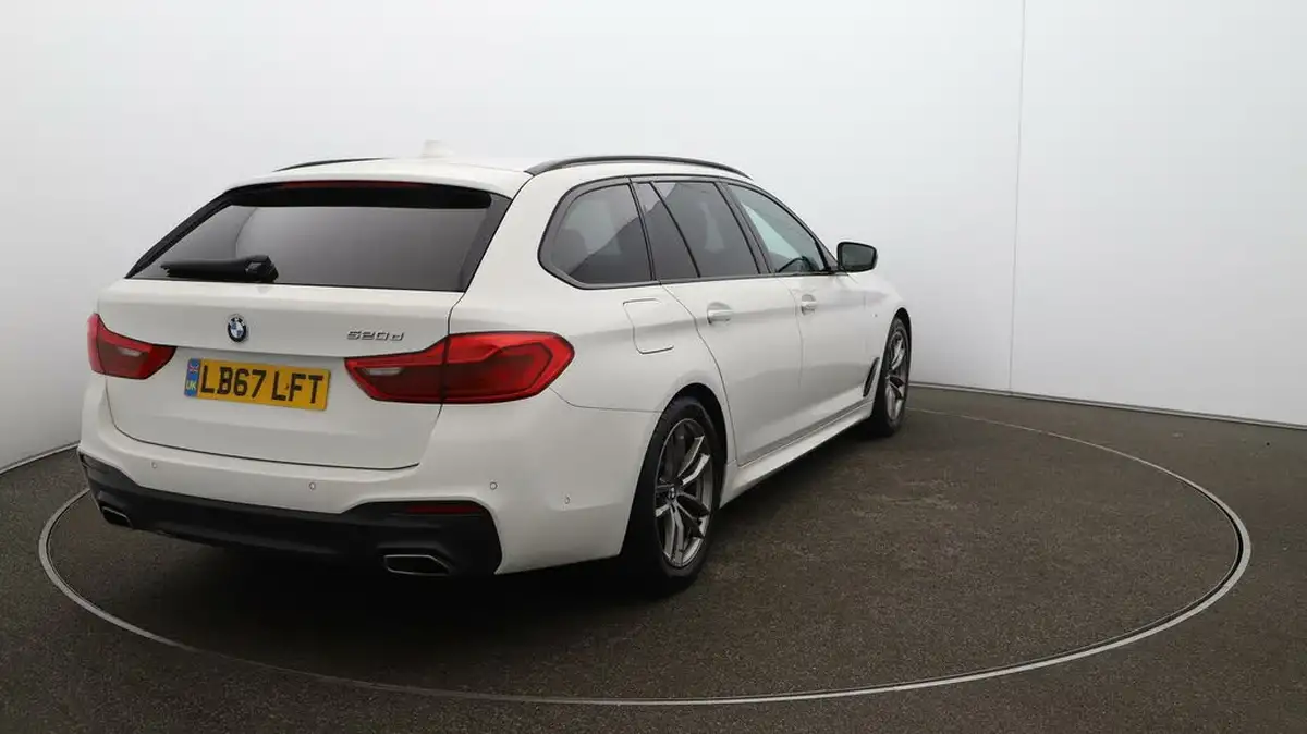2017-bmw-5-series-20td-520d-m-sport-touring-5d-big-49