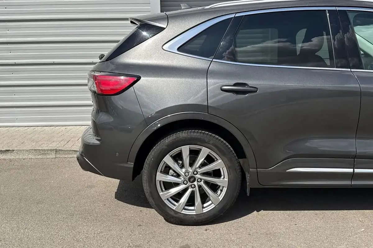 2022-ford-kuga-25t-vignale-190ps-fhev-big-25
