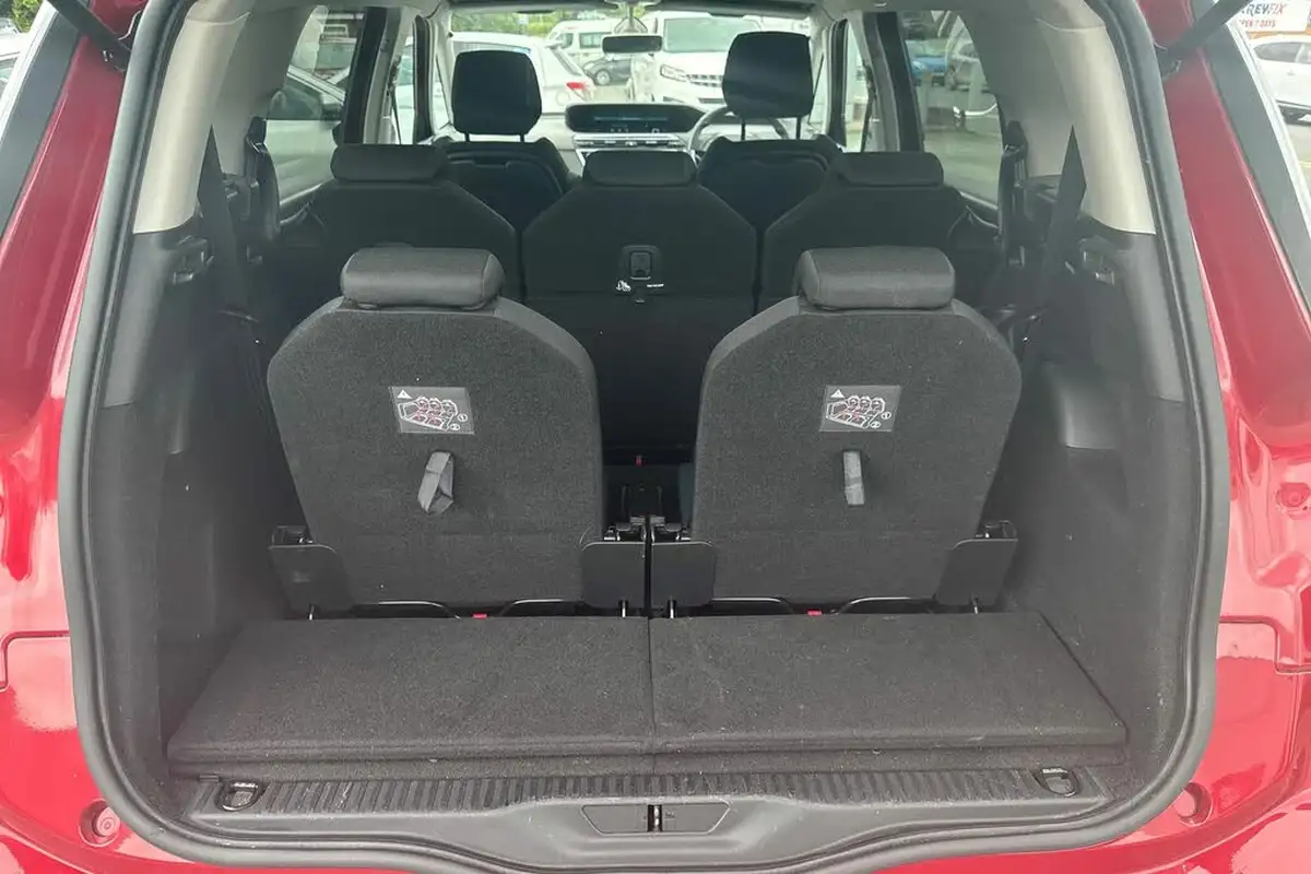 2019-citroen-grand-c4-spacetourer-12-puretech-feel-big-17