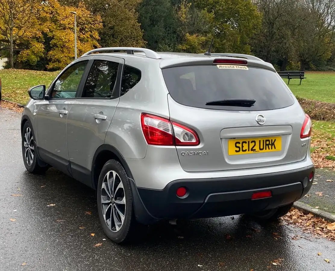 2012-nissan-qashqai-15td-n-tec-big-6