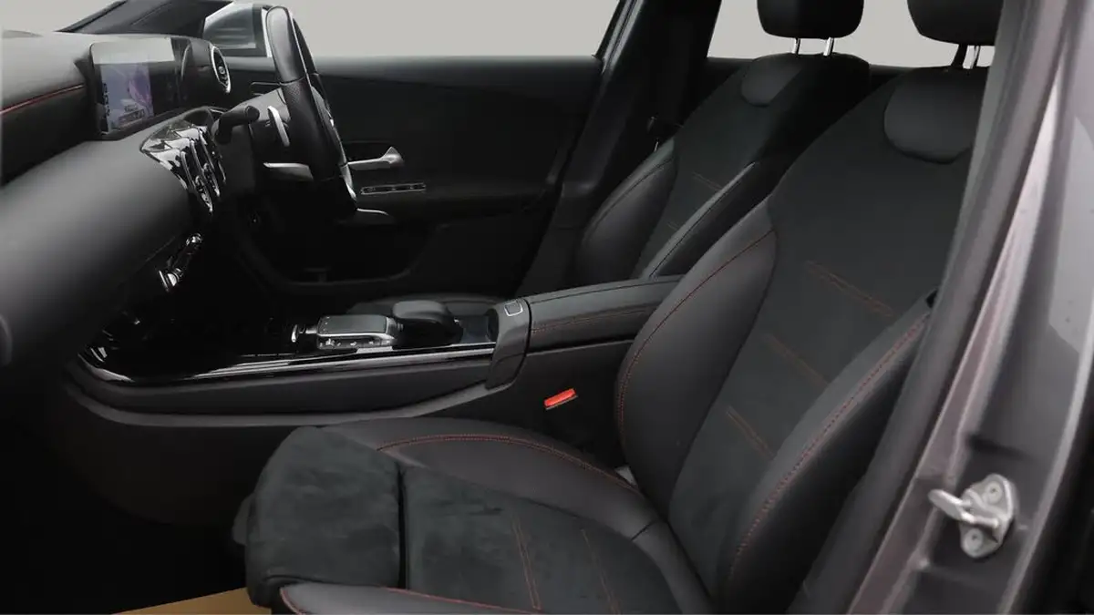 2021-mercedes-benz-a-class-13-a250e-amg-line-executive-saloon-4d-big-14
