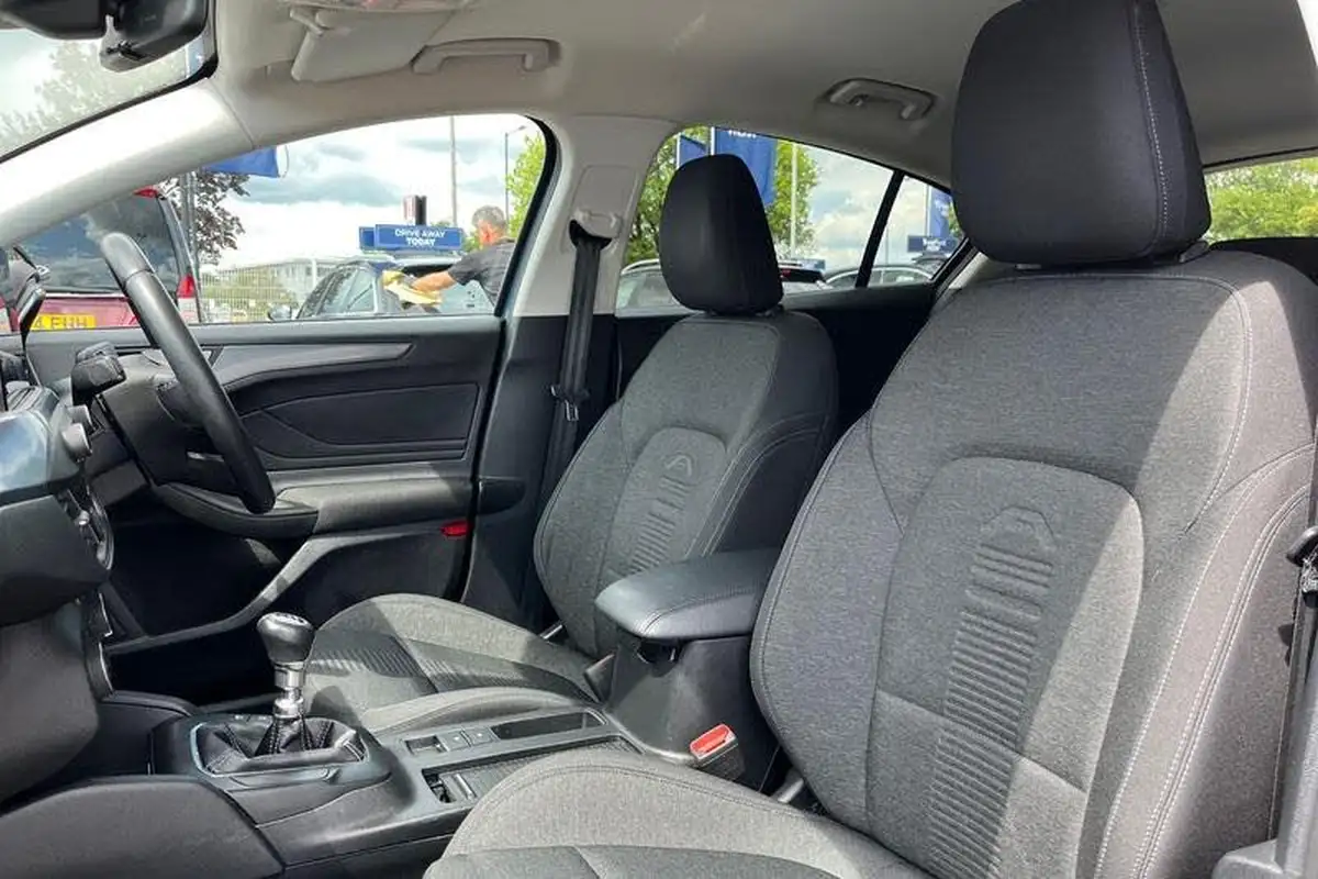 2020-ford-focus-10t-active-edition-125ps-hybrid-mhev-hatchback-big-18
