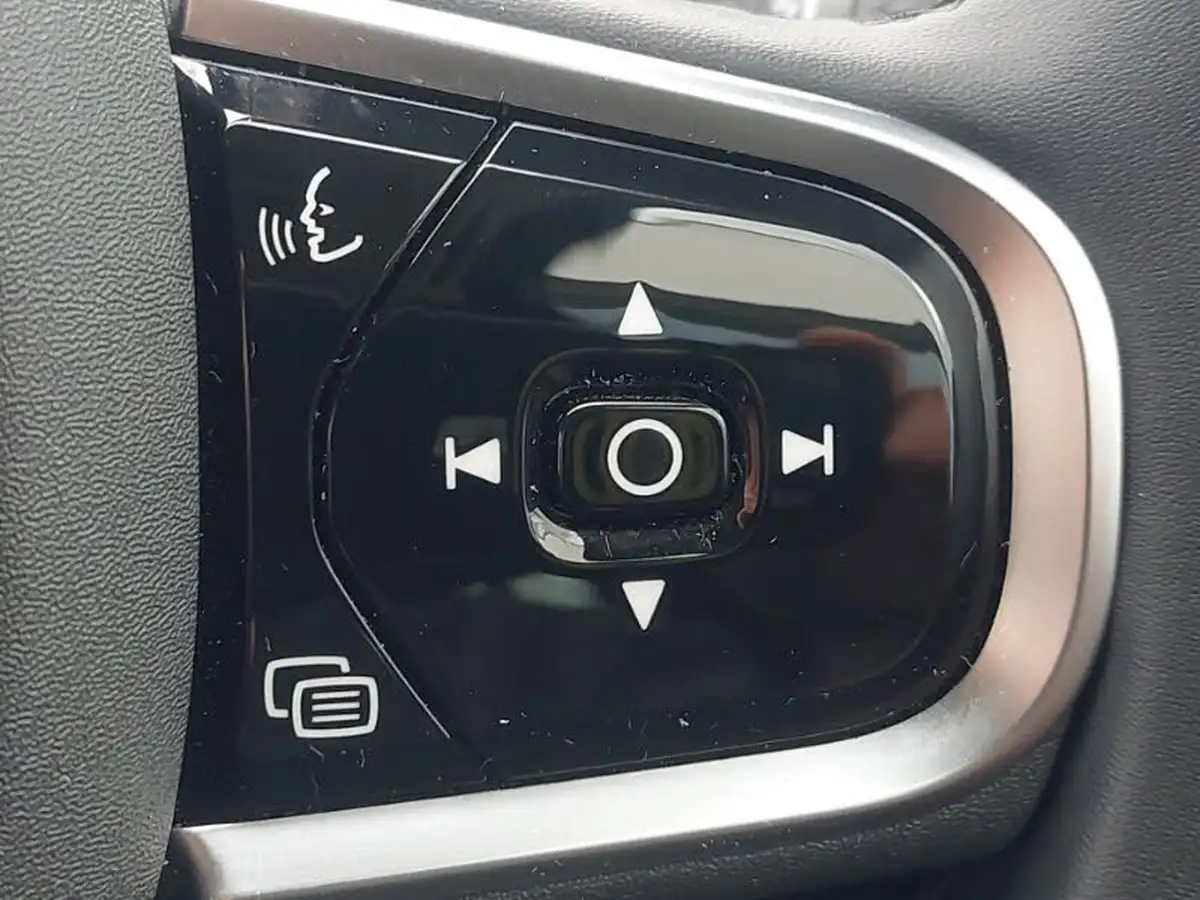 2024-volvo-xc90-20-b5-core-big-15