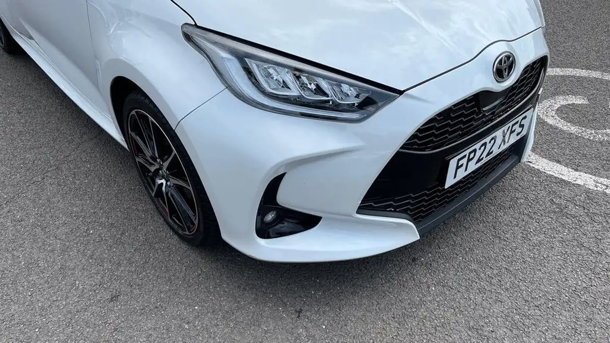 2022-toyota-yaris-15-vvt-i-gr-sport-big-39