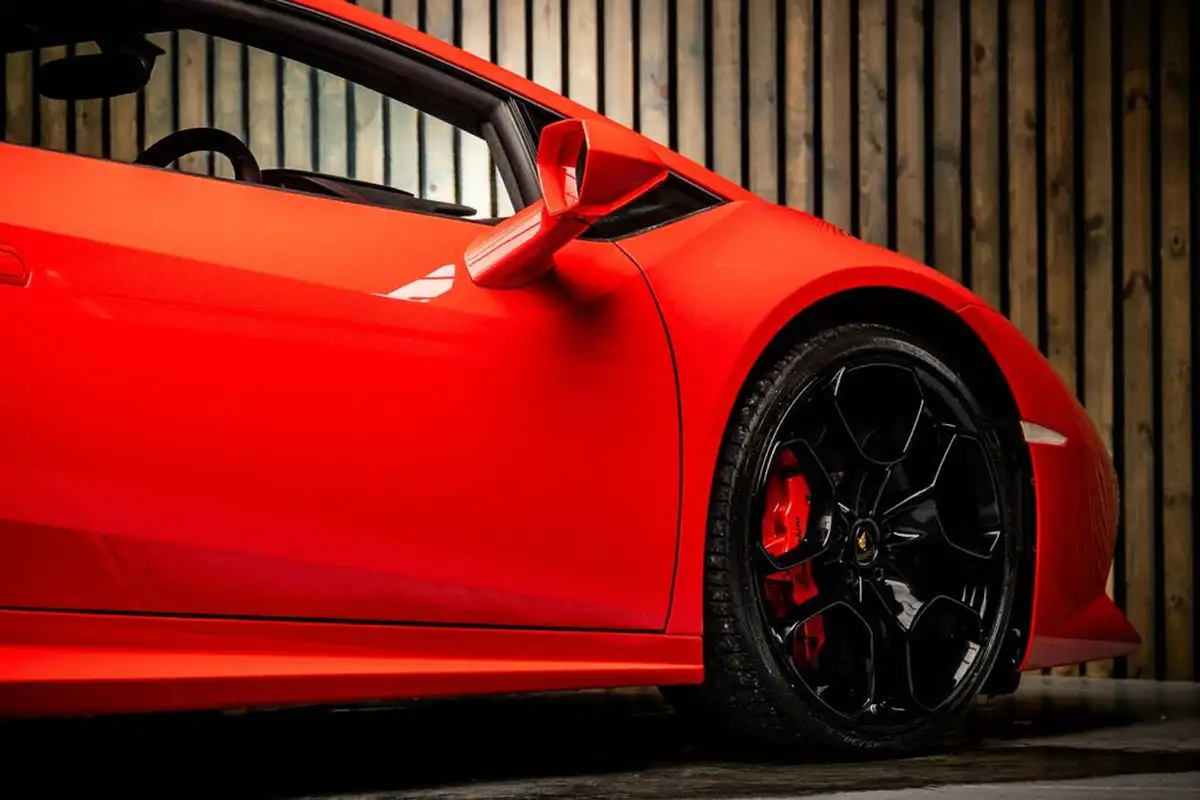 2016-lamborghini-huracan-52-lp-610-4-4wd-coupe-big-13