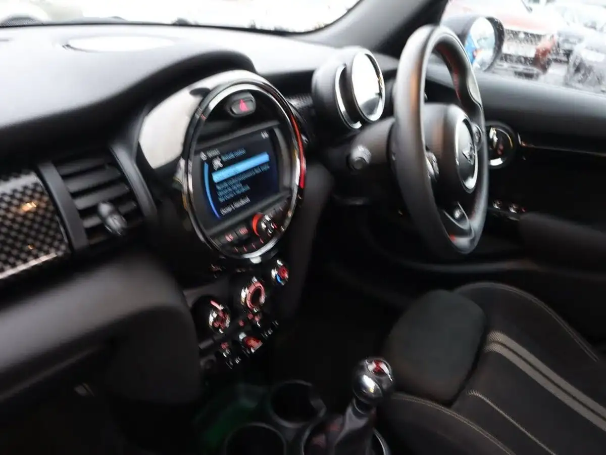 2019-mini-cooper-20-cooper-s-sport-189bhp-hatchback-5d-big-40