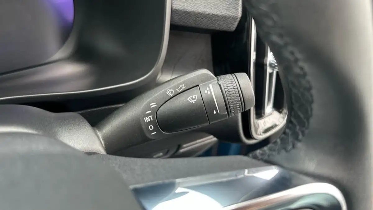 2022-volvo-c40-e-twin-recharge-pro-big-32
