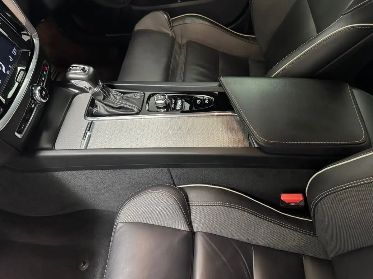 2019-volvo-s60-20-t5-r-design-plus-big-38