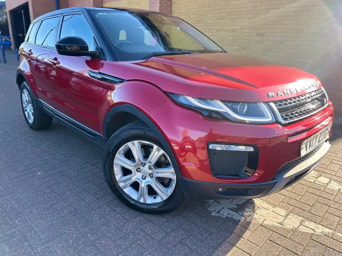 2017-land-rover-range-rover-evoque-20td4-se-tech-hatchback-5d-auto-big-8