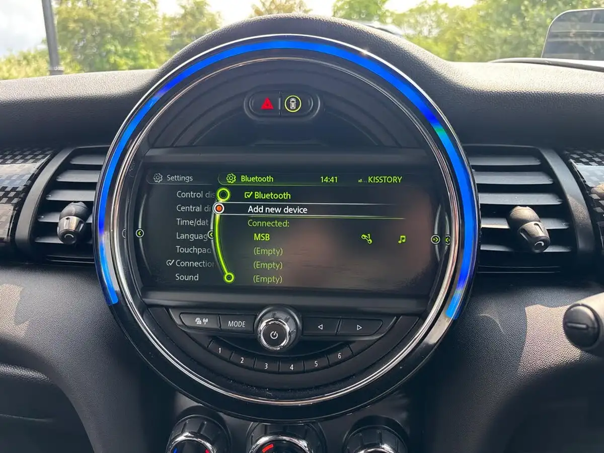 2017-mini-cooper-20-cooper-s-chili-ss-hatchback-3d-big-25