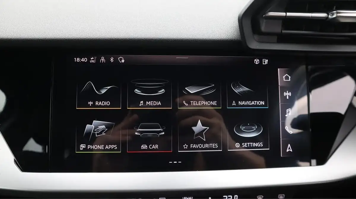 2021-audi-a3-14-40-tfsi-e-sport-big-11