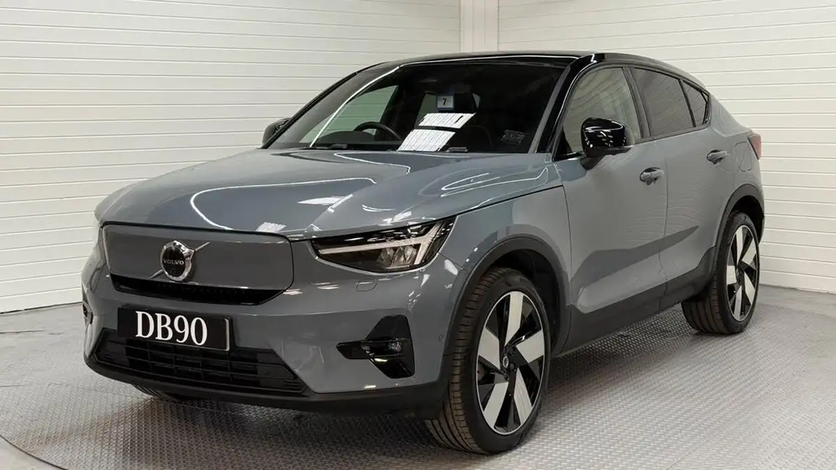 2022-volvo-c40-e-twin-recharge-pro-big-11