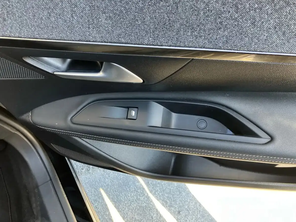 2020-peugeot-5008-suv-12-puretech-allure-big-36