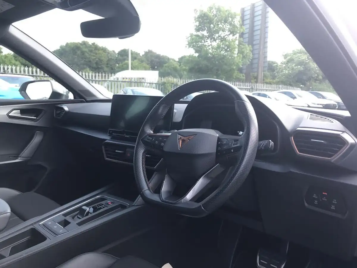 2022-cupra-leon-nf-20-tsi-vz1-big-2