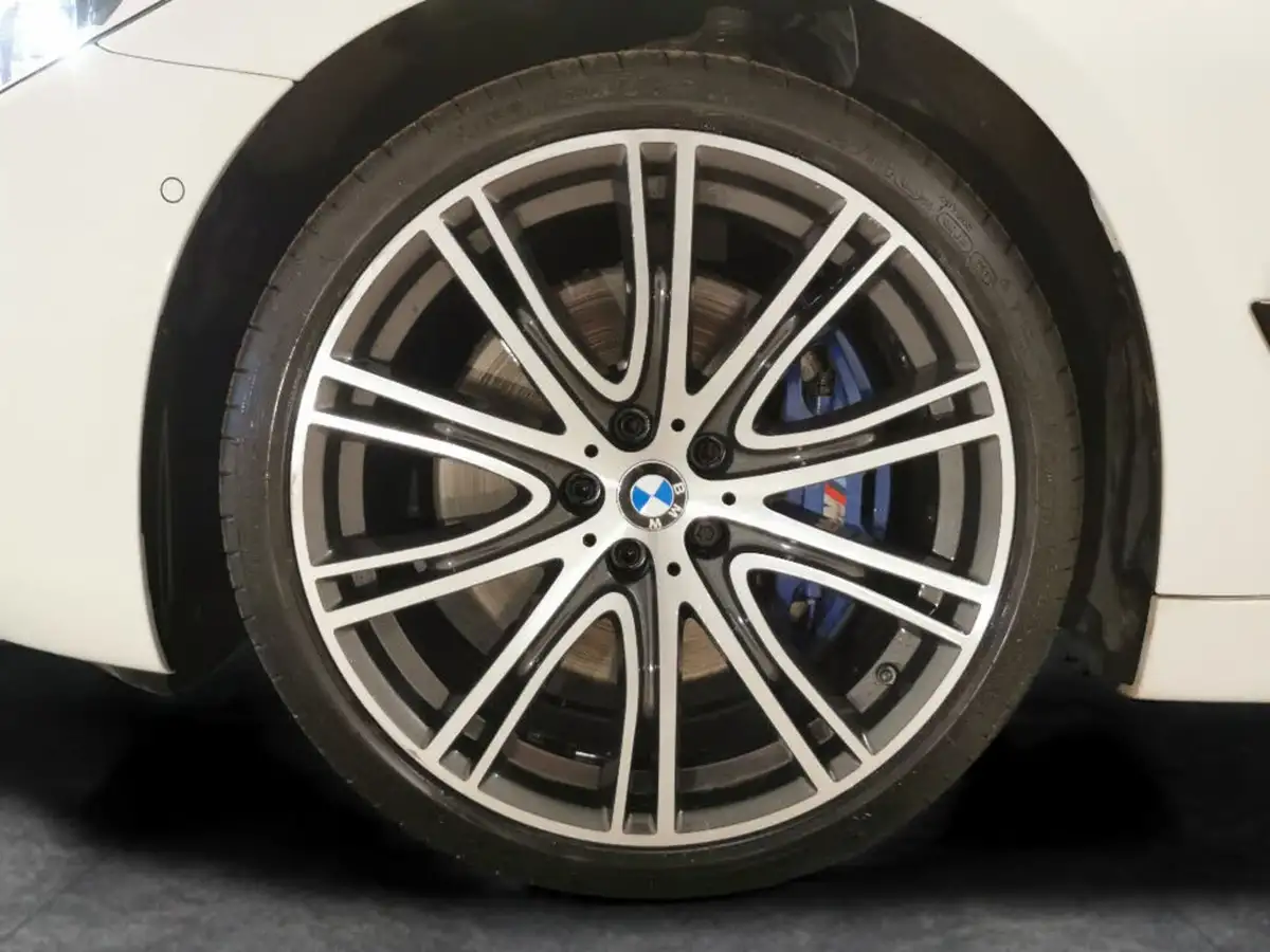 2017-bmw-5-series-30-540i-m-sport-saloon-4d-big-34