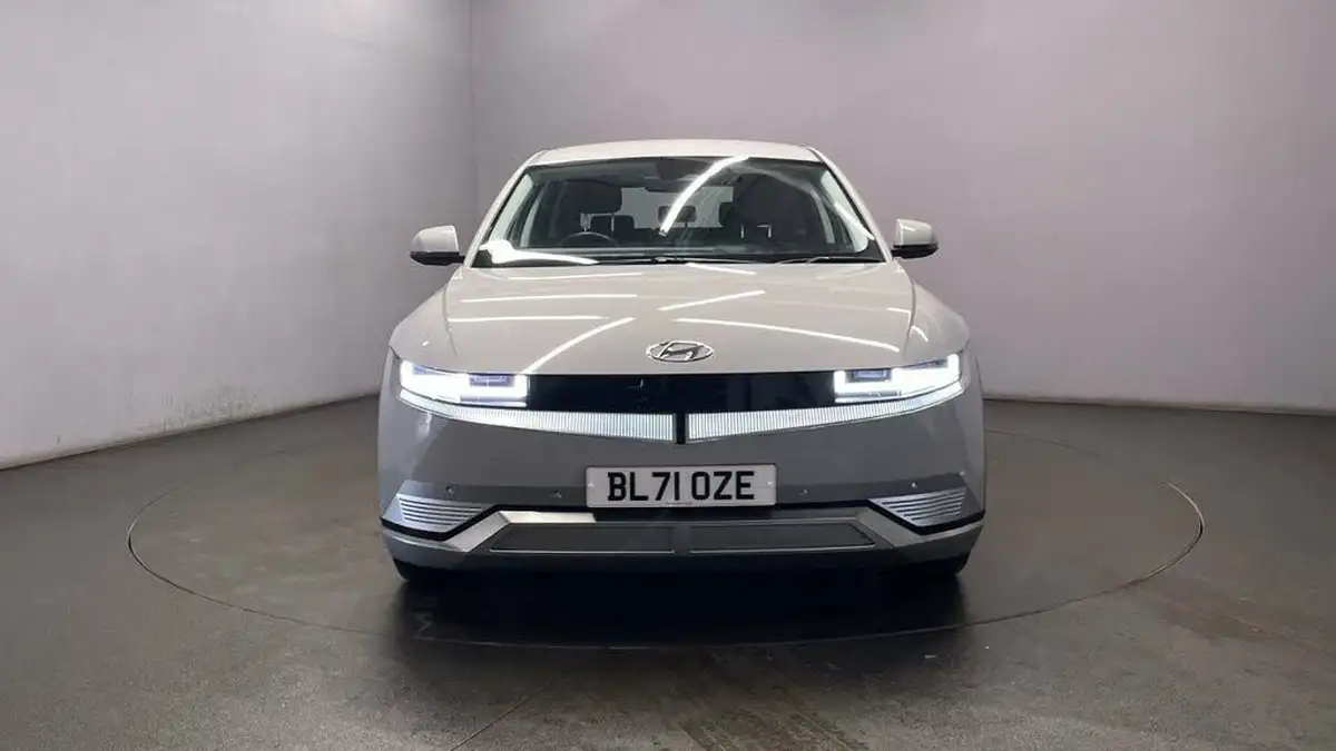 2022-hyundai-ioniq-5-e-premium-217ps-73kwh-rwd-big-2