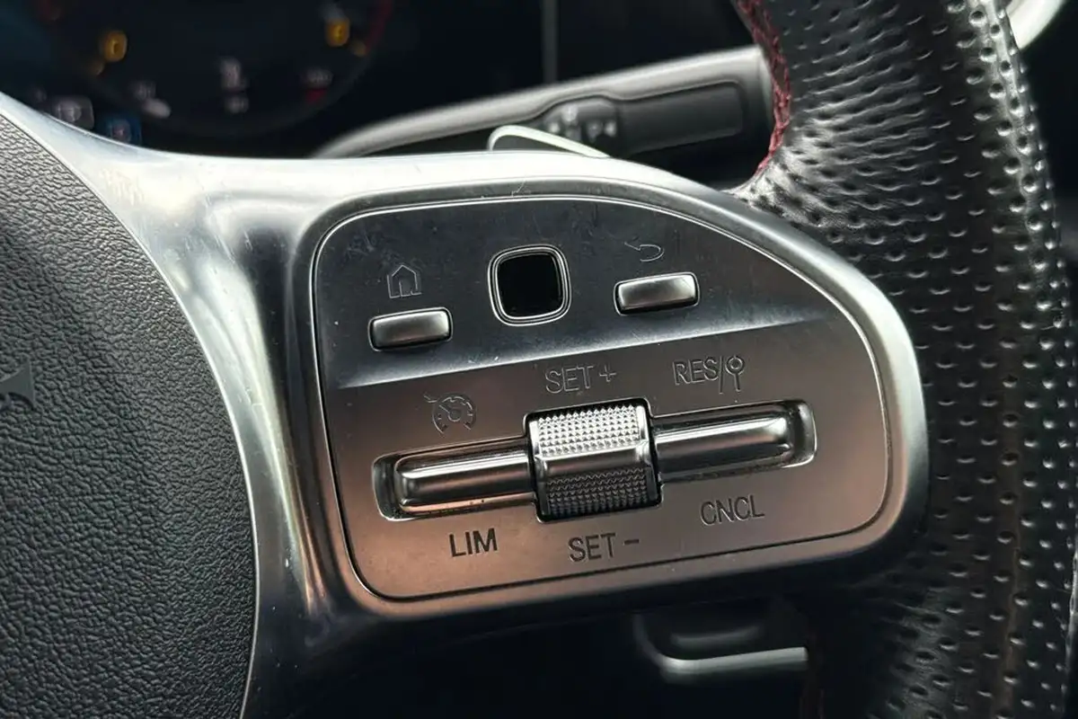 2019-mercedes-benz-a-class-15d-a180d-amg-line-premium-hatchback-5d-7g-dct-big-38