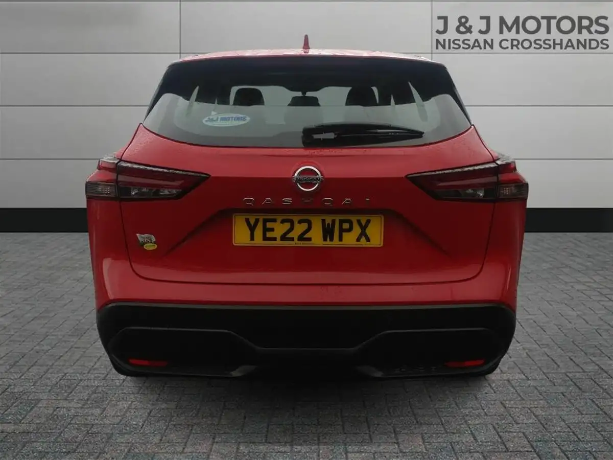 2021-nissan-qashqai-13-dig-t-visia-big-5