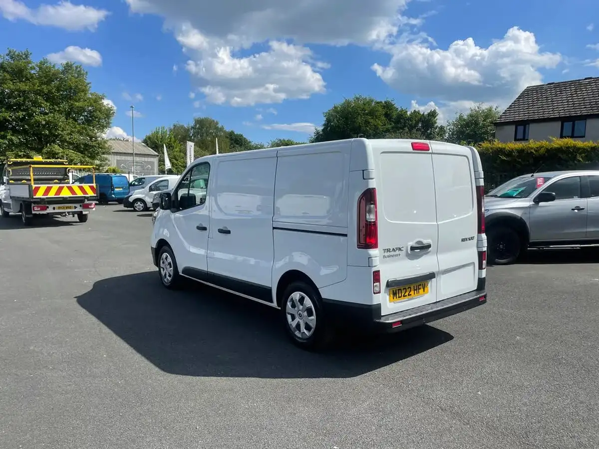 2022-renault-trafic-20dci-sl28-130-business-big-5