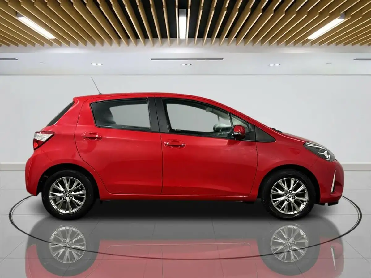 2019-toyota-yaris-15-vvt-i-icon-111bhp-1496cc-big-9
