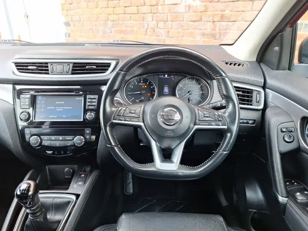 2018-nissan-qashqai-13-dig-t-tekna-160ps-big-6